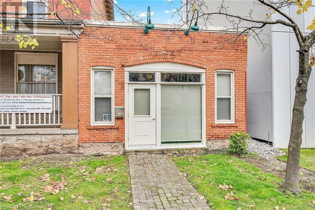 65 MAIN Street - Steve Roblin