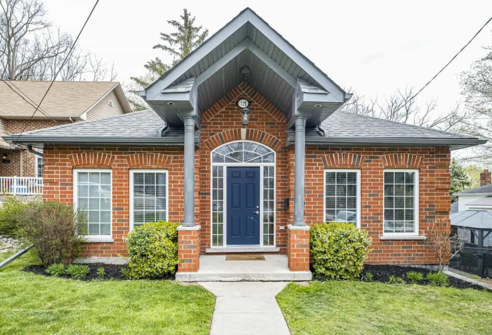 115 Sydenham Street, Dundas
