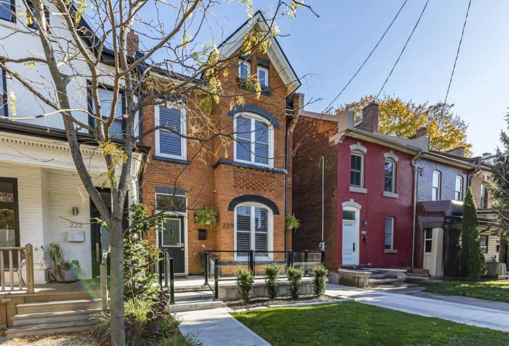 220 hughson