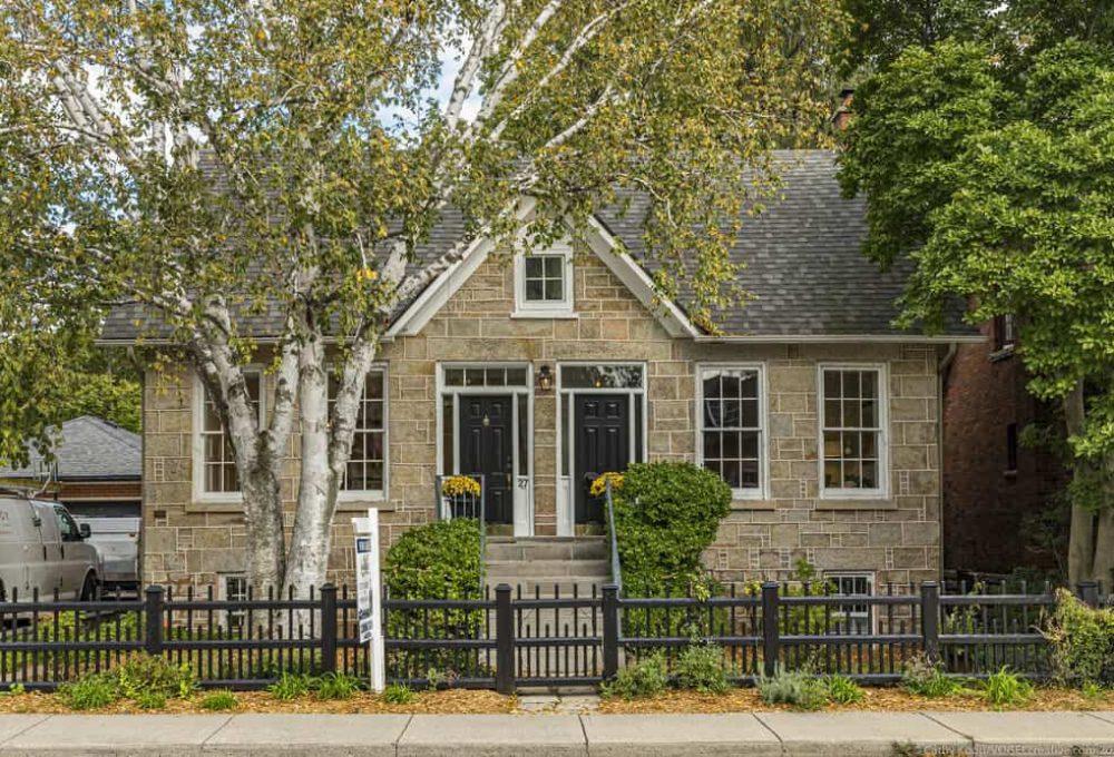 27 Sydenham Street, Dundas