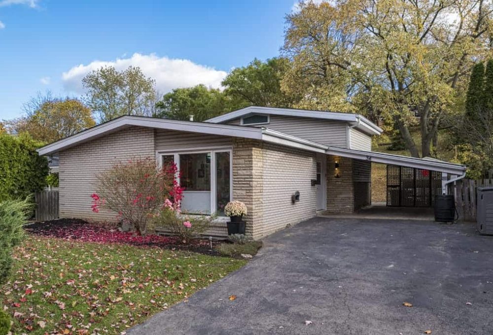 34 Pleasant Ave, Dundas