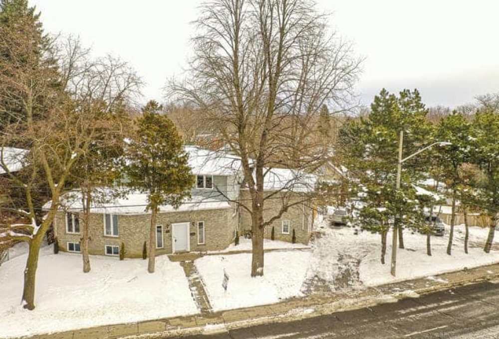 82 osler dr dundas